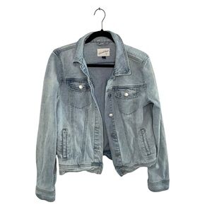 Universal Thread Light Wash Denim Jacket Classic Button Front